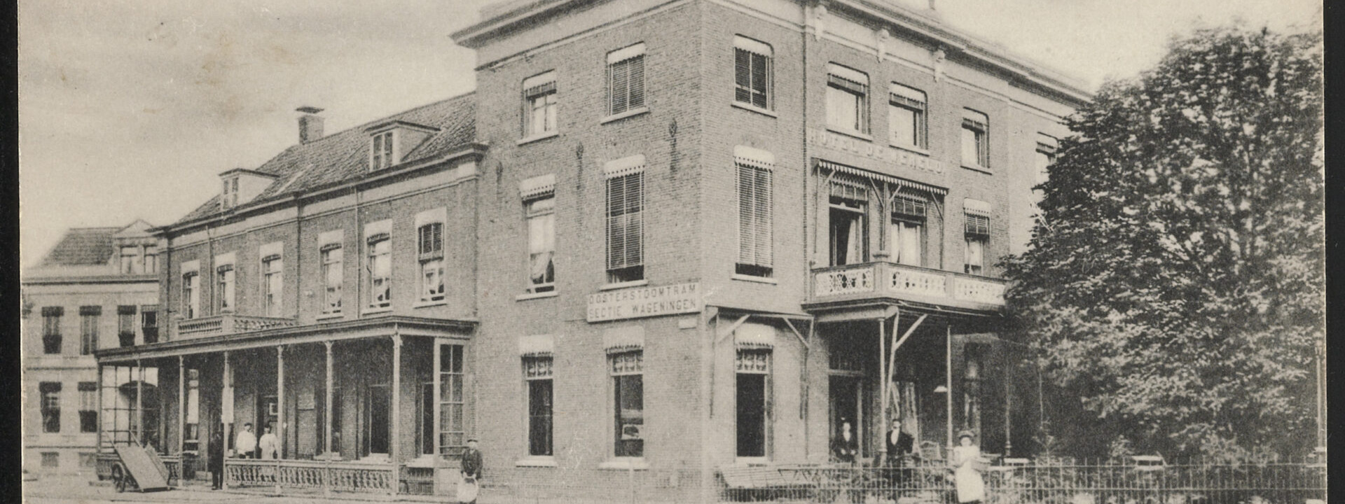 Oude foto van Hotel de Wereld